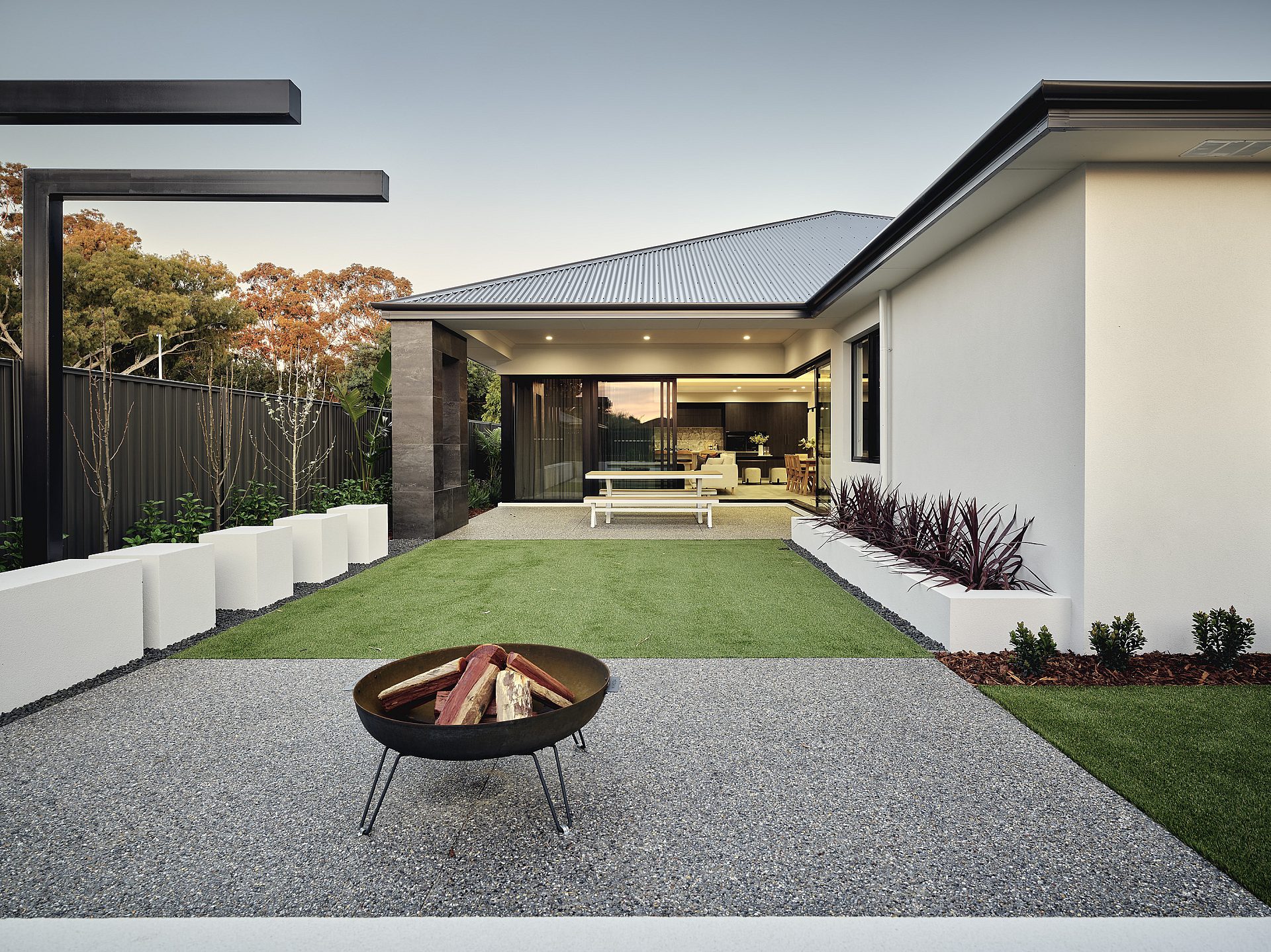 Cambridge Platinum Backyard